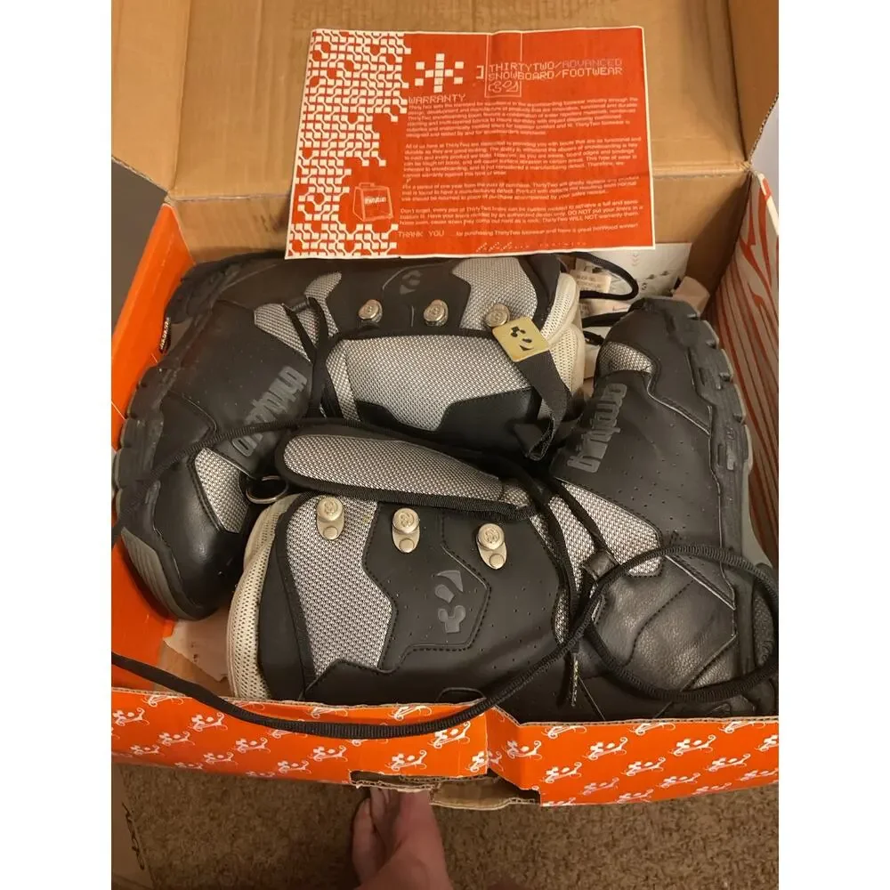 ThirtyTwo Lashed C+1 Men’s Snowboard Boots Black Gray Size 10 US 2004 Vintage
